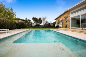 The Family Beachside Escape by Ready Set Stay - HOUSE
